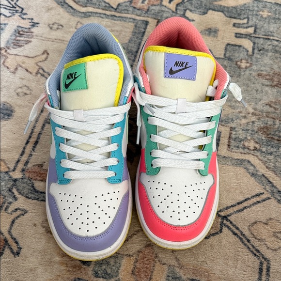 Dunks - Picture 2 of 6